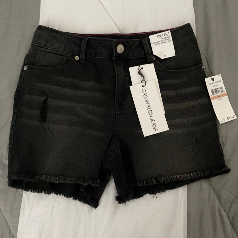 Calvin Klein Mid Rise Boy Cut Shorts